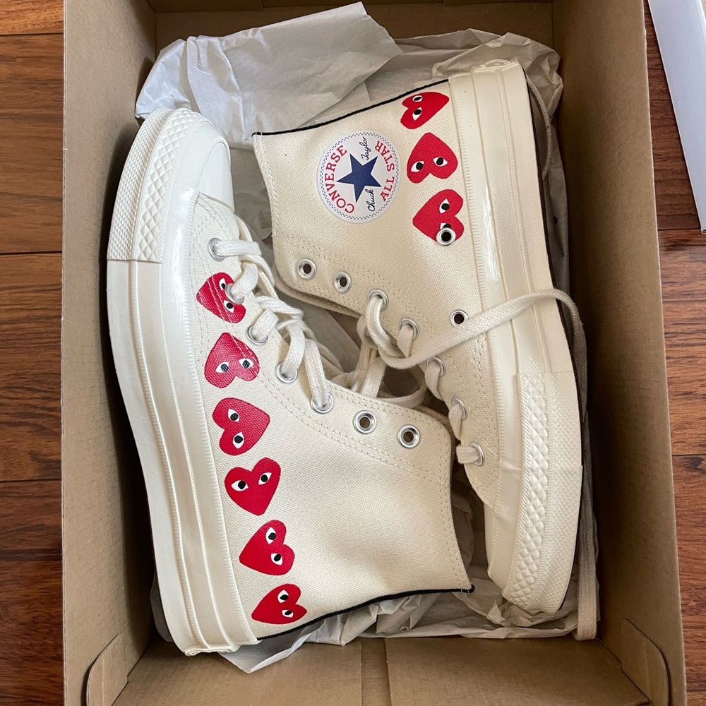 Converse Commes des Garçons CDG multi hearts hi top sneakers size 7 white red